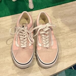 Vans Women's Pink and White Sneakers